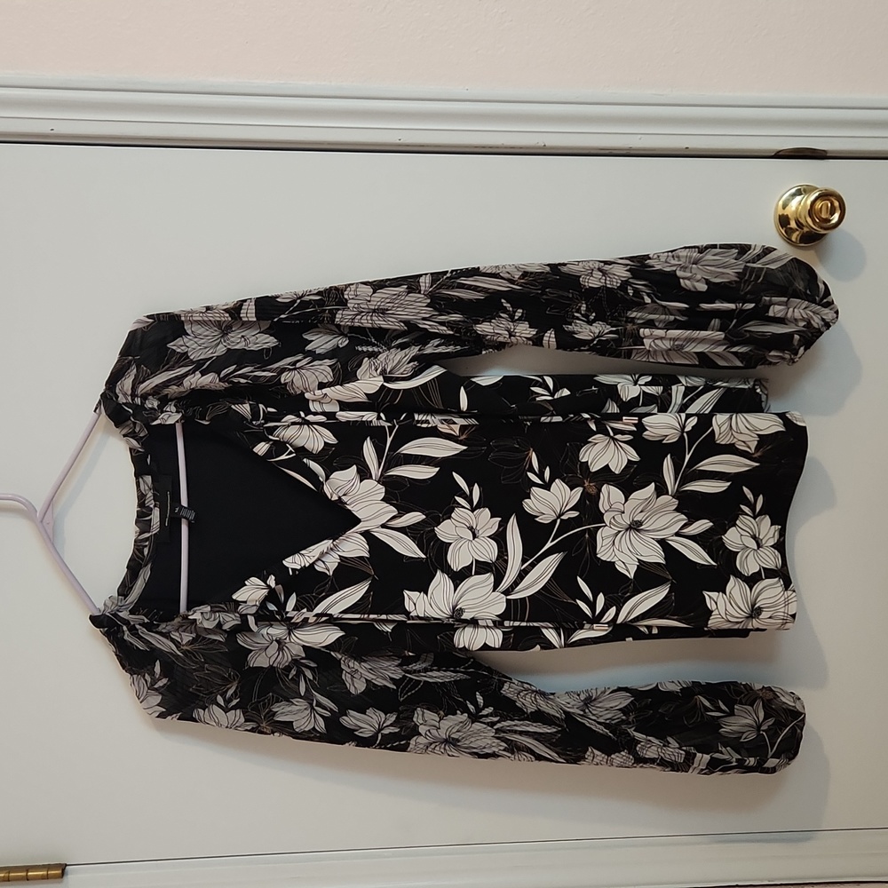 Whit House Black Market Floral Blouse  XL